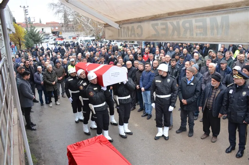 Polis memuru İbrahim Gürel Uluköy’de son yolculuğuna uğurlandı
