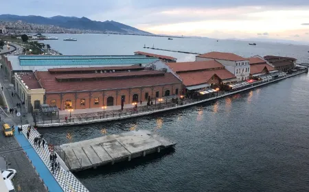Türkiye Denizcilik İşletmeleri Konak Pier'i resmen devraldı