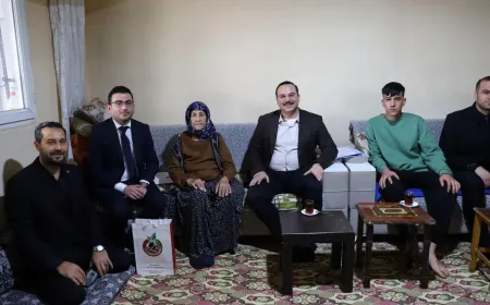Altınözü Kaymakamı Efecan Şahin şehit ailelerini ziyaret etti