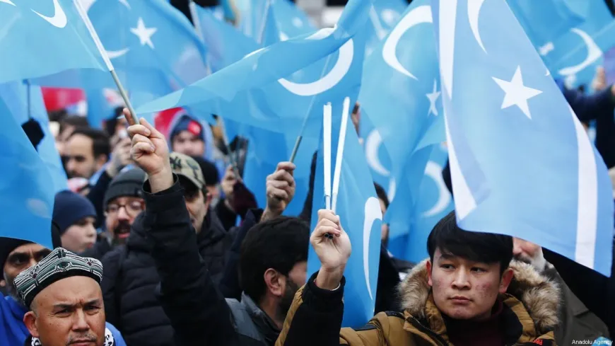 Uygurlara 'Kültür Devrimi' yaşatılıyor: Şarkılar yasaklanıyor