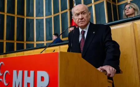 Bahçeli'nin 'Öcalan'a statü' çıkışı Ankara kulislerini hareketlendirdi