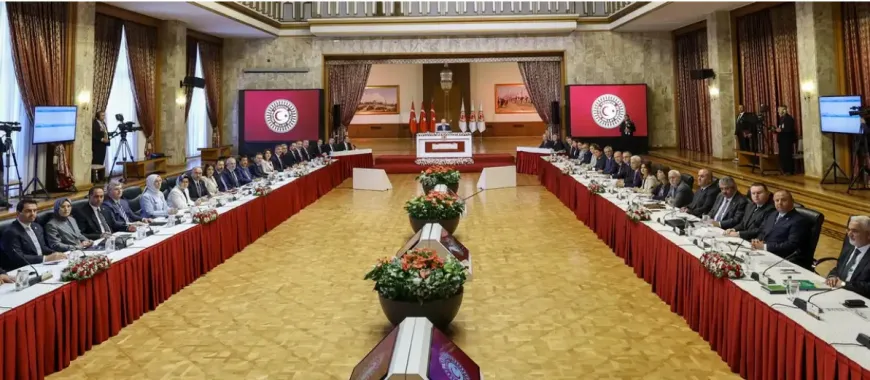 Çözüm komisyonu raporu: Silah bırakma şartıyla yasal reform
