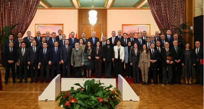 TBMM’de Tarihi Uzlaşı: Çözüm Raporu Kabul Edildi, Silahlar Susuyor