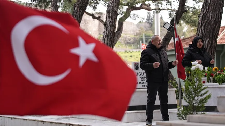 Şehitliklerde hüzünlü bayram: Aileler kabristanlara akın etti