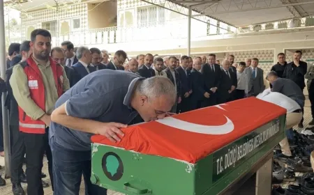 Kahramanmaraş'taki okul saldırısı kurbanları son yolculuğunda