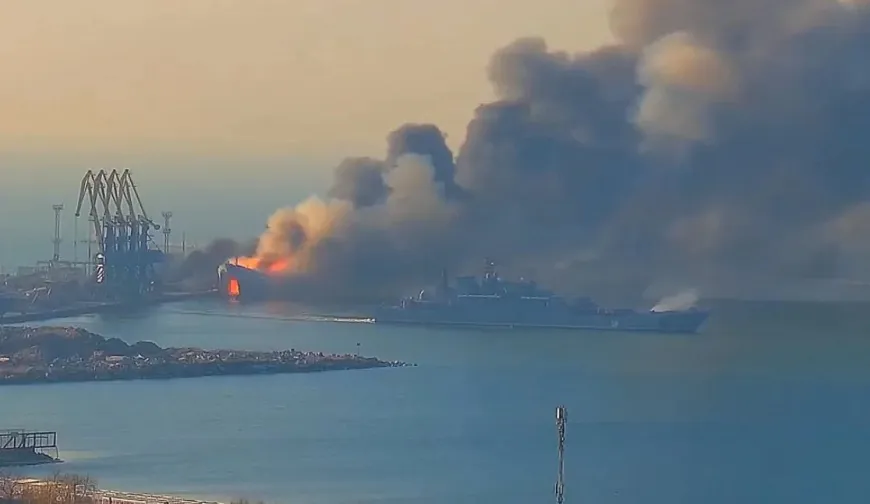 Russian drone swarm targets Mykolaiv triggering loud explosions