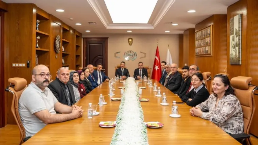 İzmir Adliyesinde Şehitler Haftası: Şehit yakınları ağırlandı