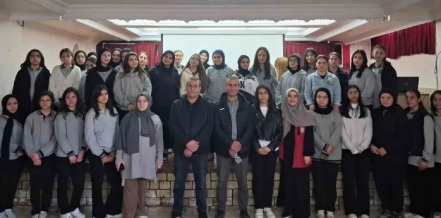 Şehit Serkan Saka’nın anısı Bayburt’ta gençlerle buluştu