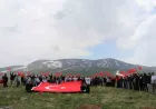Erzurum’da gençler Allahuekber şehitleri için 6 km yürüdü