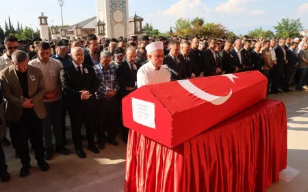 Şehit polis Tayfun Baş Denizli’de son yolculuğuna uğurlandı