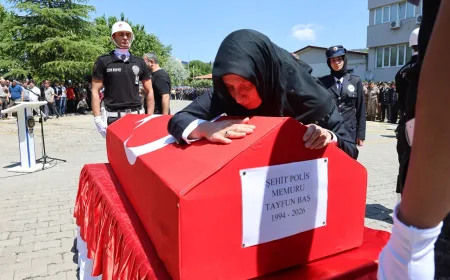 Şehit Tayfun Baş ikinci kez baba olduktan 15 gün sonra uğurlandı