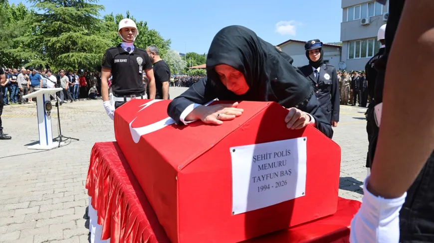 Şehit Tayfun Baş ikinci kez baba olduktan 15 gün sonra uğurlandı