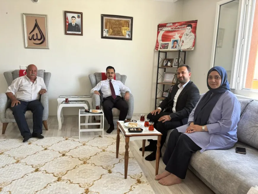 Nurdağı Kaymakamı Erciyas'tan şehit babasına Babalar Günü ziyareti