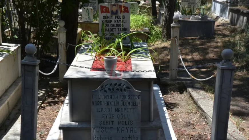 Emet, Şehit Polis Yusuf Kayalı’yı 33. yılında dualarla andı