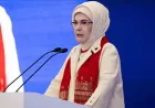 Emine Erdoğan, CHP ve AK Parti: Türkiye siyasetinde yeni denklem