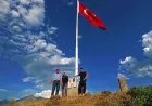 Şehit öğretmen Neşe Alten’in adı Erzurum’da dev bayrakla yaşatıldı