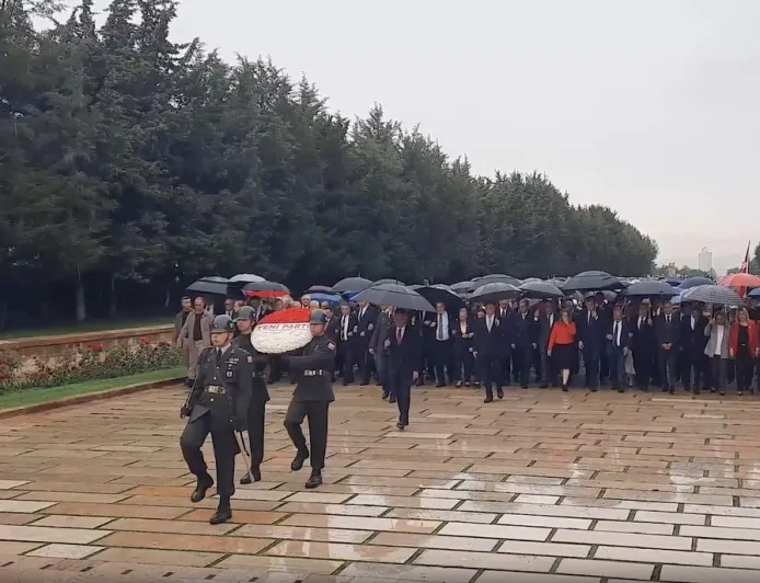 Yeni Parti’nin yükselişi: Özgür Özel kimin adayına dönüşecek?
