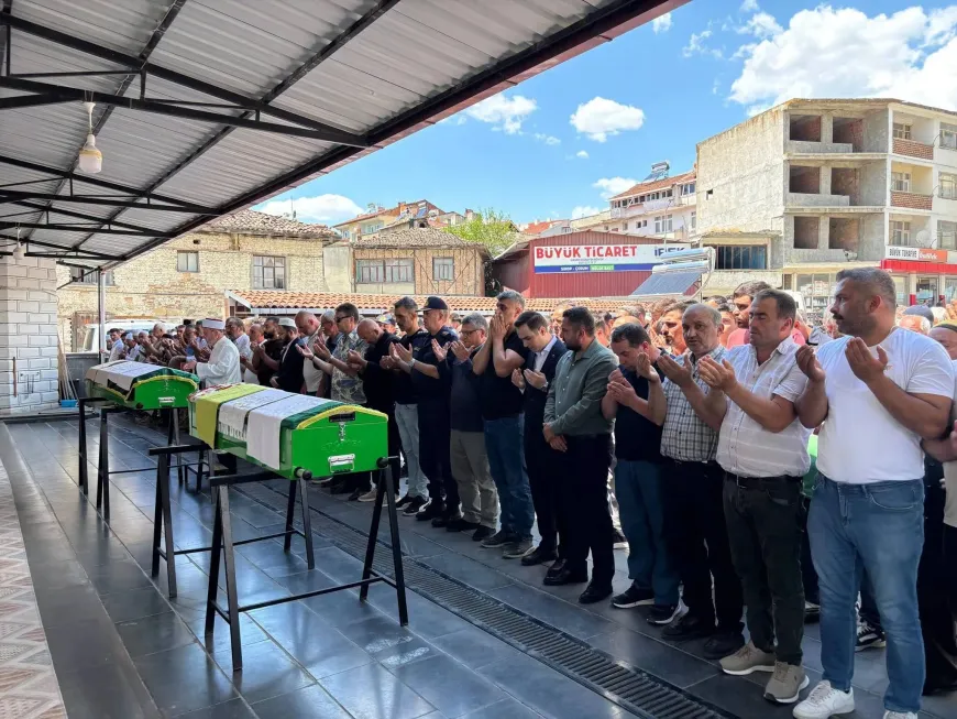 Şehit annesi Güllü Uğur Durağan’da dualarla son yolculuğuna uğurlandı