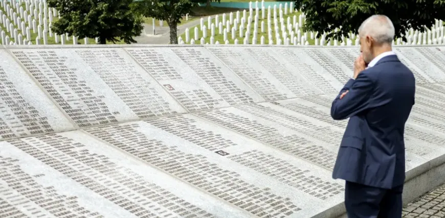 Srebrenitsa soykırımının 31. yılı: 8 binden fazla kişi nasıl öldürüldü?