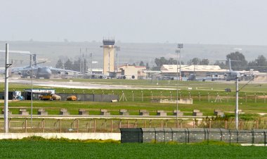 'ABD Türkiye'ye karşı sert adımlar atarsa, Ankara Washington'ın İncirlik'teki faaliyetlerini kısıtlayabilir'
