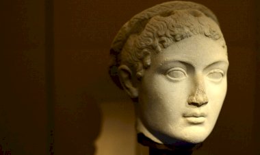 Antik Mısır'ın efsanevi kraliçesi Kleopatra'nın parfümü 'yeniden üretildi'
