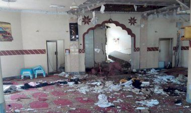 Camide zaman ayarlı bomba patladı