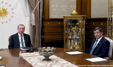 Eski Başbakan Ahmet Davutoğlu'nun 7 Haziran-1 Kasım 2015'te ilgili açıklaması tepkilere neden oldu