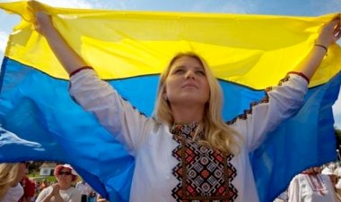Ukrayna bağımsızlık için hayatını kaybeden vatandaşlarını unutmadı