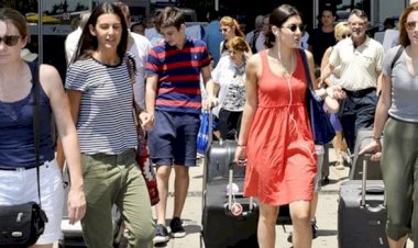 Yabancı, otelleri doldurdu ama daha az harcadı