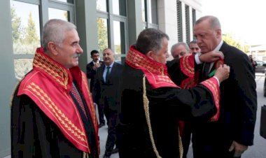 Büyük tartışmaların ardından Adli Yıl Açılışı Töreni bugün gerçekleşti.