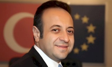 Egemen Bağış Prag Büyükelçiliği'ne atandı