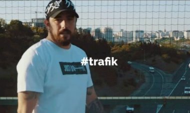 #Susamam: Şanışer'in 17 şarkıcı ile birlikte çektiği rap klibinde neler var, neden gündeme oturdu?