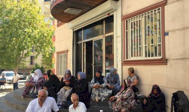 HDP önündeki eyleme pkk tarafından evlatları kaçırılan asker ve polis aileleri de katıldı