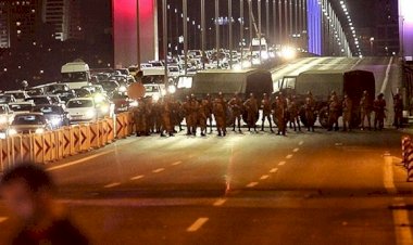 Yeni Şafak yazarı: 15 Temmuz’dan daha büyük bir saldırı için ordular hazırlanıyor