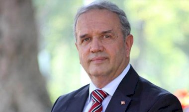 Yalım: Ege'de çizilen yeni haritada 85 kilometre kaybettik