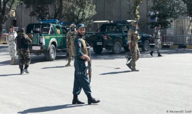 Afganistan'da Cumhurbaşkanı'nın mitingine intihar saldırısı
