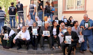 Anneler önce ülkeyi sonra bölgeyi birleştirdi