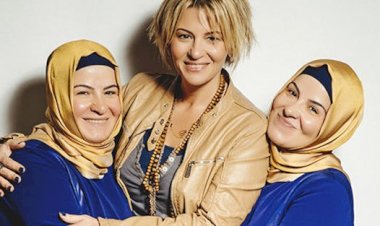 Yetkili makamlar o partinin kapısında neden ağlıyor