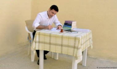 Avukat Karaman: Demirtaş şüphelisi olmadığı bir soruşturmadan tutuklandı