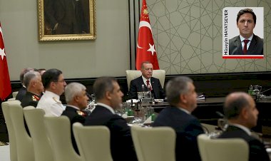 ‘Kırmızı Kitap’ da Saray’ın tekelinde