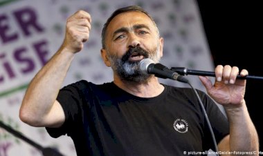 Alevi lidere havaalanında gözaltı