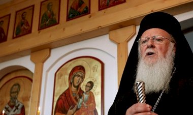 Rum kilisesi Patrik Bartholomeos’un otosefallik verme hakkını tanıdı