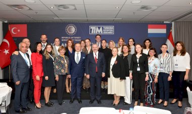 Hollanda'nın en büyük kimya tesisine ziyaret