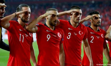 UEFA’dan asker selamına soruşturma