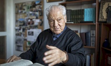Yazar Nuri Pakdil vefat etti