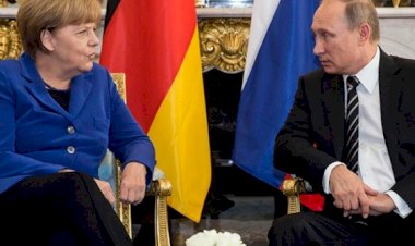 Merkel ve Putin Suriye'yi görüştü