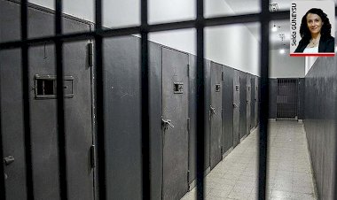 Mahrem görüşme hak değil, ödül oldu