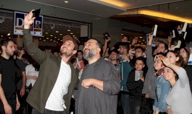Senarist Gökhan Horzum’un D&R Trump’taki imza gününe