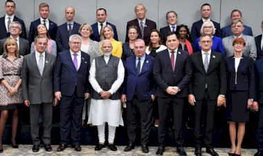 Hindistan  Keşmir'e aşırı sağcı AP üyelerinin girişine izin verdi