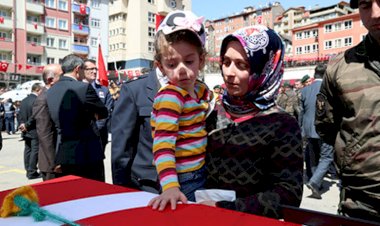 Şehit Komiser Yardımcısı Tamer Aktaş’ı,15 bin kişi uğurladı